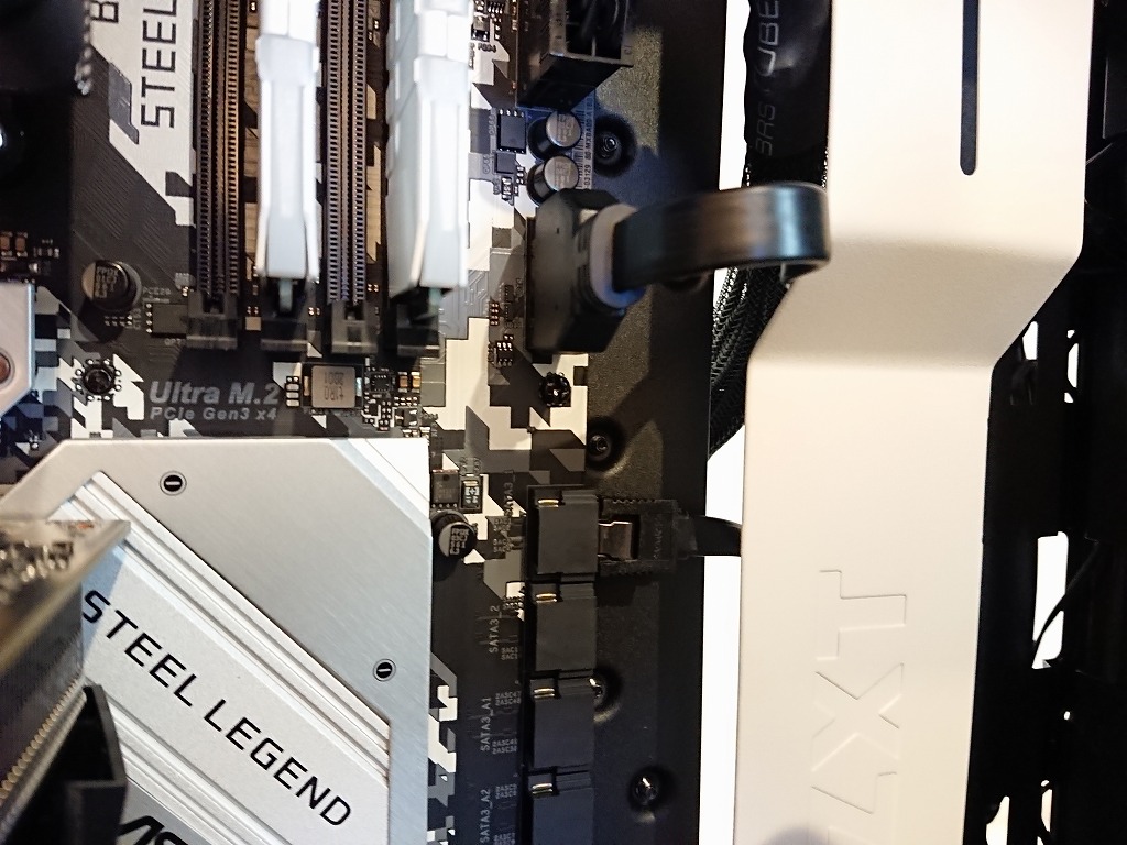 Nzxt H510 Elite 自作pc組み立て編 配線 裏配線 Hdd取付 起動編 カニバリblog