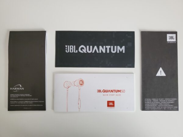 JBL QUANTUM50同封物